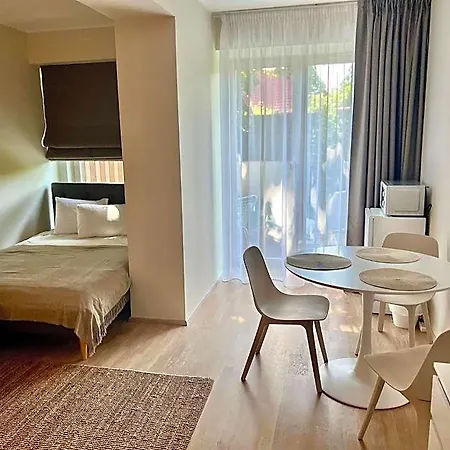 Aisa 39 Aparthotel 3*